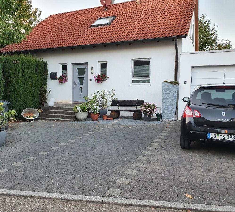 Ferienwohnung Haiber - Remseck Remseck am Neckar ภายนอก รูปภาพ